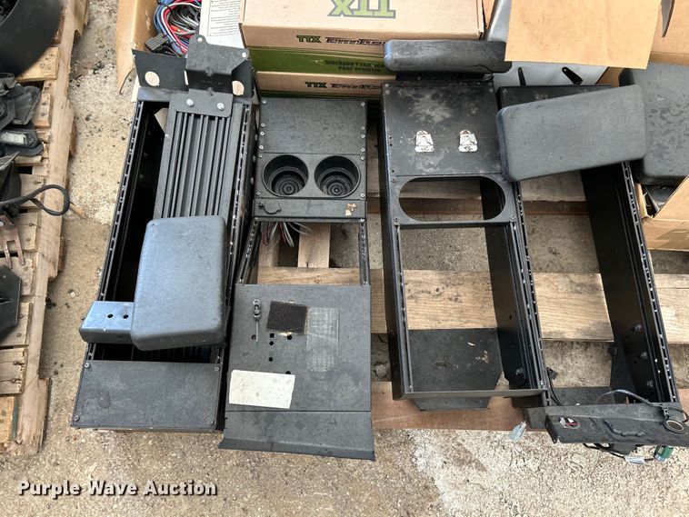 image for item EK4280 Police equipment 