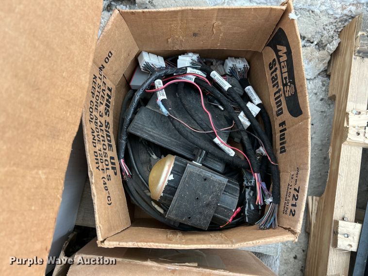 image for item EK4280 Police equipment 