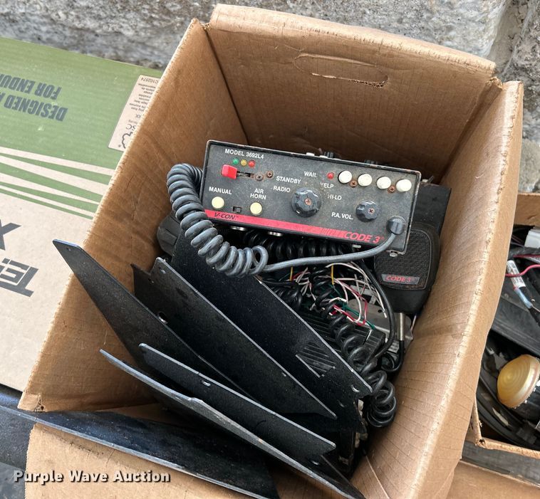 image for item EK4280 Police equipment 