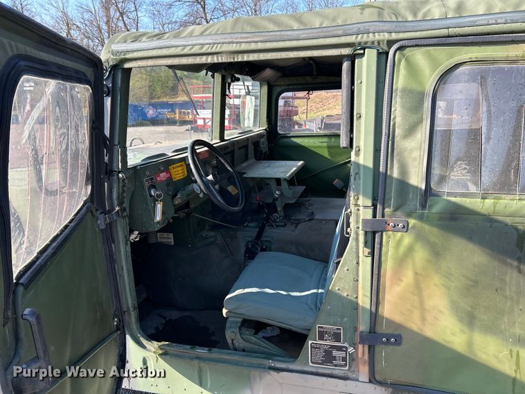 image for item EK4291 1989 AM General Humvee SUV