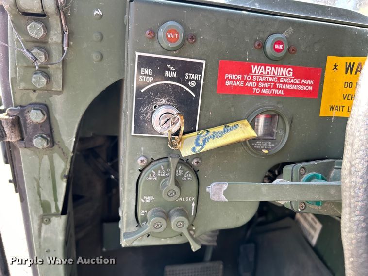 image for item EK4291 1989 AM General Humvee SUV