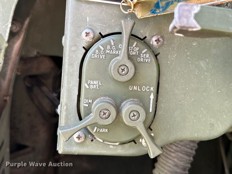 image for item EK4291 1989 AM General Humvee SUV