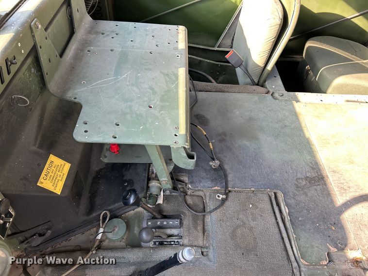 image for item EK4291 1989 AM General Humvee SUV