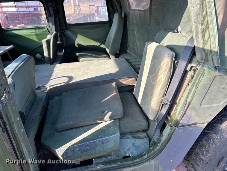 image for item EK4291 1989 AM General Humvee SUV
