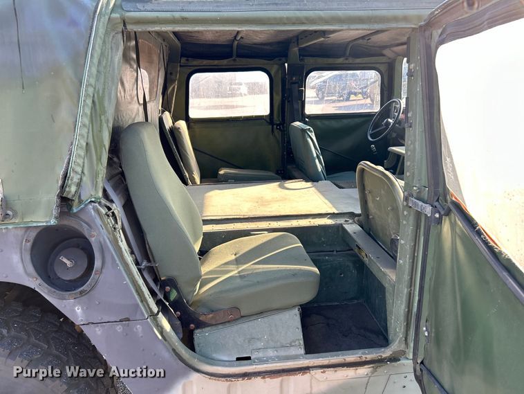 image for item EK4291 1989 AM General Humvee SUV