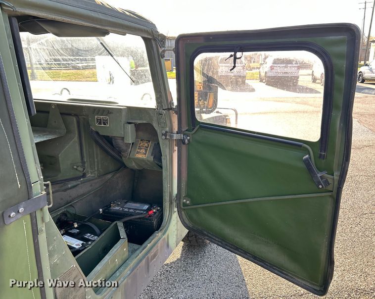 image for item EK4291 1989 AM General Humvee SUV