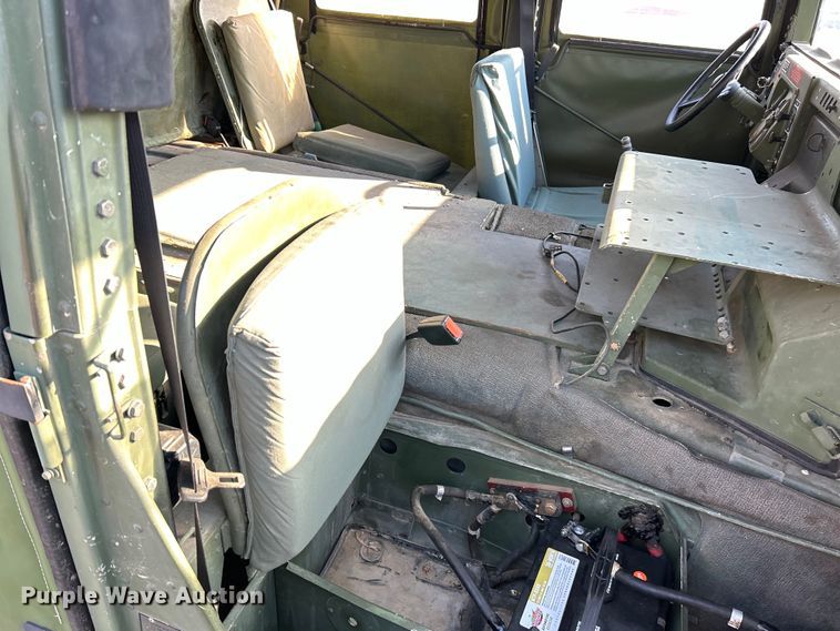 image for item EK4291 1989 AM General Humvee SUV