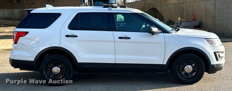 image for item EK4292 2017 Ford  Explorer Police Interceptor  SUV
