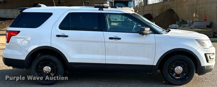 image for item EK4293 2017 Ford Explorer Police Interceptor  SUV