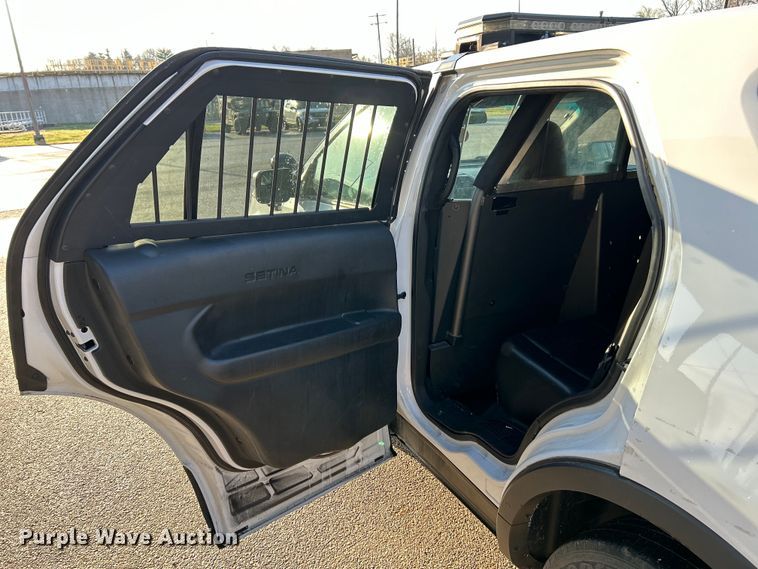 image for item EK4293 2017 Ford Explorer Police Interceptor  SUV