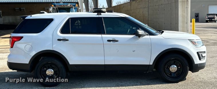 image for item EK4294 2016 Ford Explorer Police Interceptor  SUV