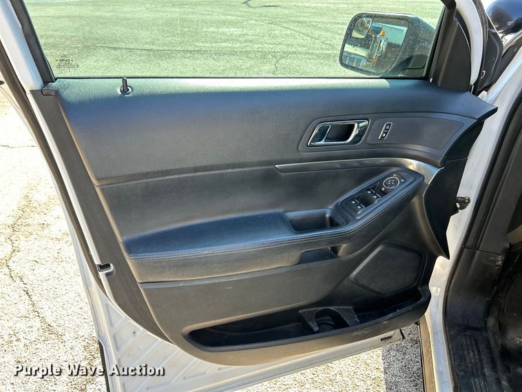 image for item EK4294 2016 Ford Explorer Police Interceptor  SUV