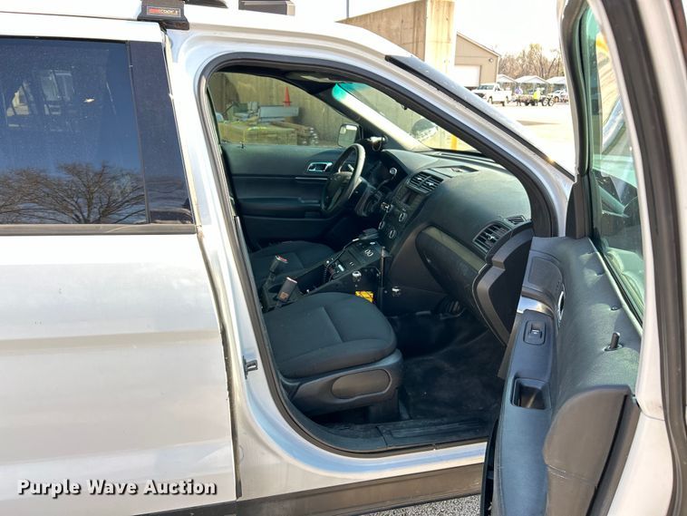 image for item EK4294 2016 Ford Explorer Police Interceptor  SUV