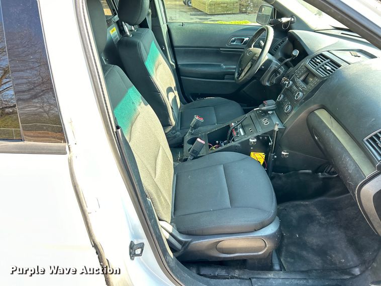 image for item EK4294 2016 Ford Explorer Police Interceptor  SUV