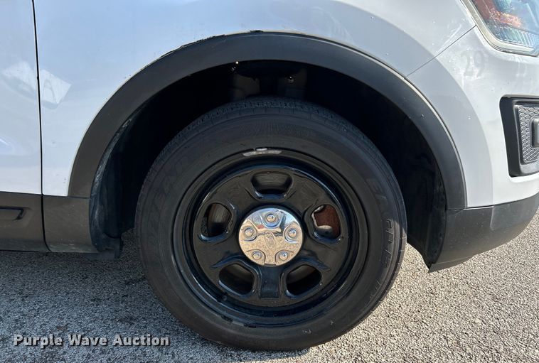 image for item EK4294 2016 Ford Explorer Police Interceptor  SUV