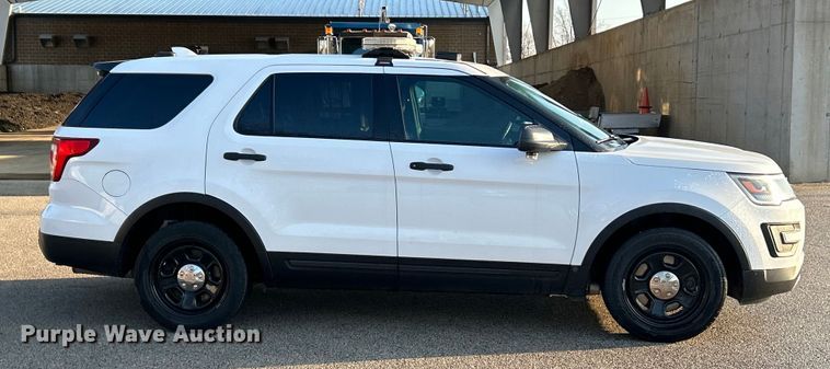 image for item EK4295 2017 Ford Explorer Police Interceptor  SUV