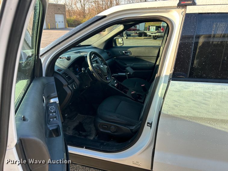 image for item EK4295 2017 Ford Explorer Police Interceptor  SUV