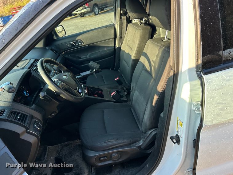 image for item EK4295 2017 Ford Explorer Police Interceptor  SUV