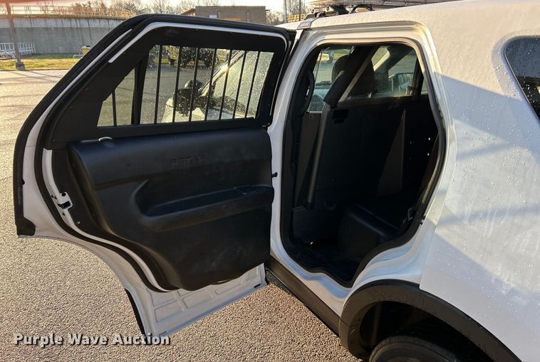 image for item EK4295 2017 Ford Explorer Police Interceptor  SUV