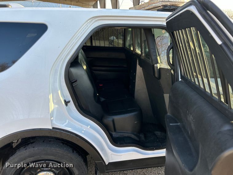 image for item EK4295 2017 Ford Explorer Police Interceptor  SUV