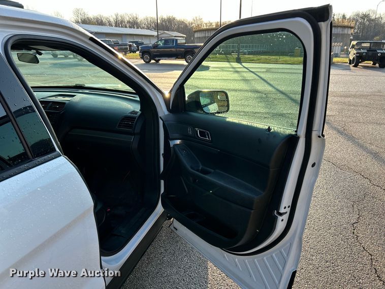 image for item EK4295 2017 Ford Explorer Police Interceptor  SUV