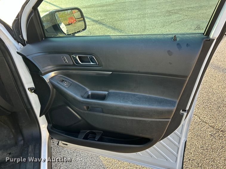 image for item EK4295 2017 Ford Explorer Police Interceptor  SUV