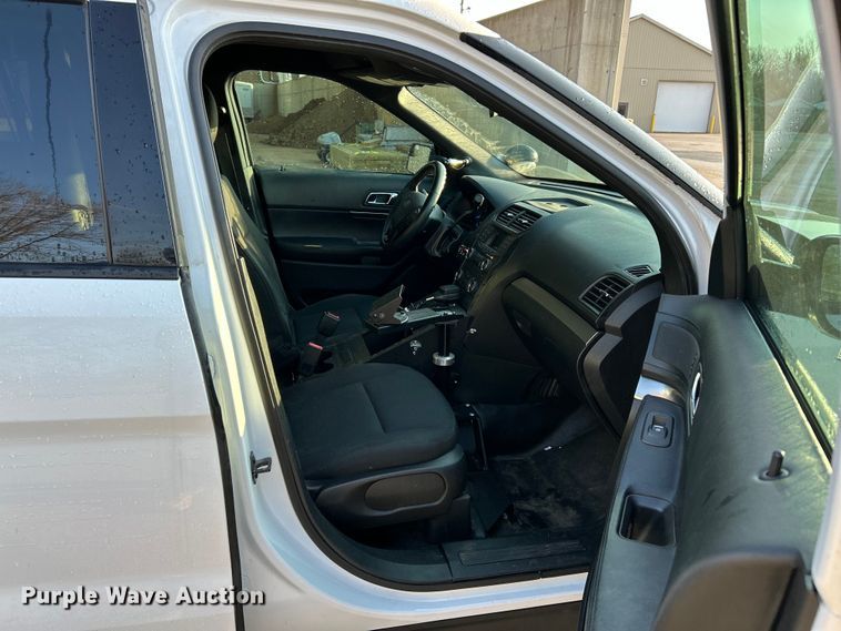 image for item EK4295 2017 Ford Explorer Police Interceptor  SUV