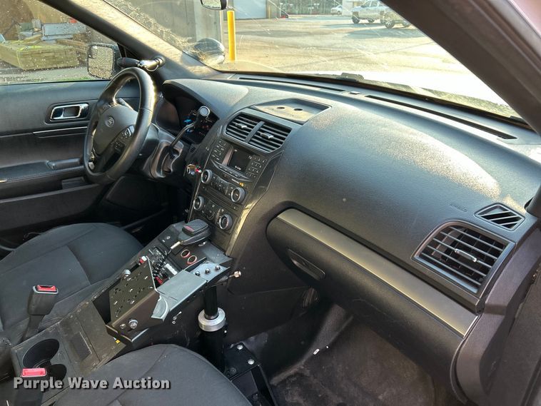 image for item EK4295 2017 Ford Explorer Police Interceptor  SUV