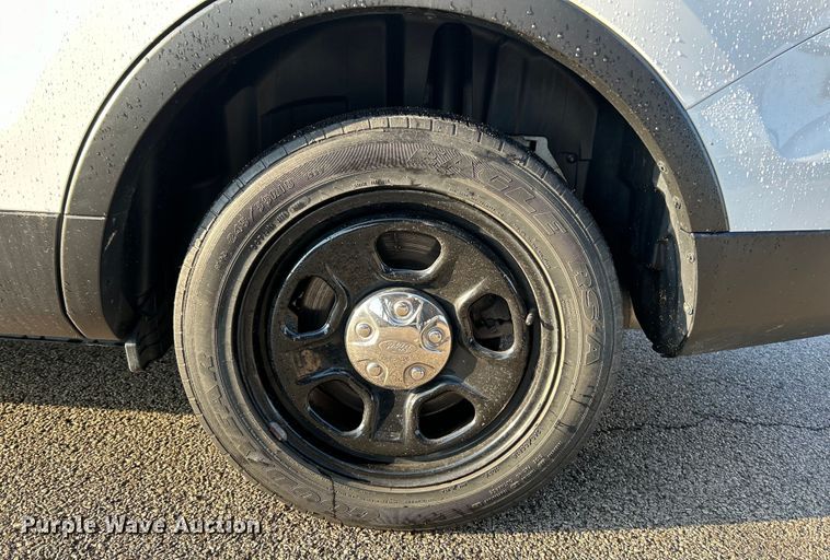 image for item EK4295 2017 Ford Explorer Police Interceptor  SUV