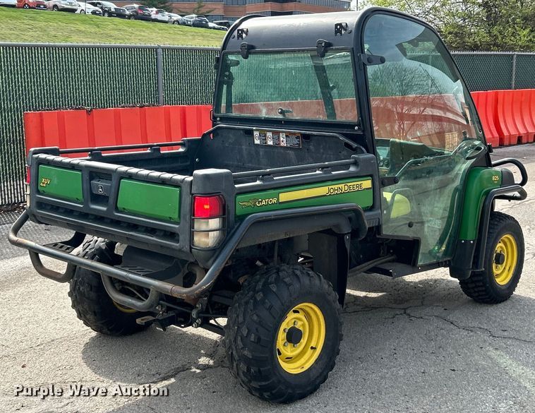 image for item EK4309 2015 John Deere Gator XUV 825i utility vehicle