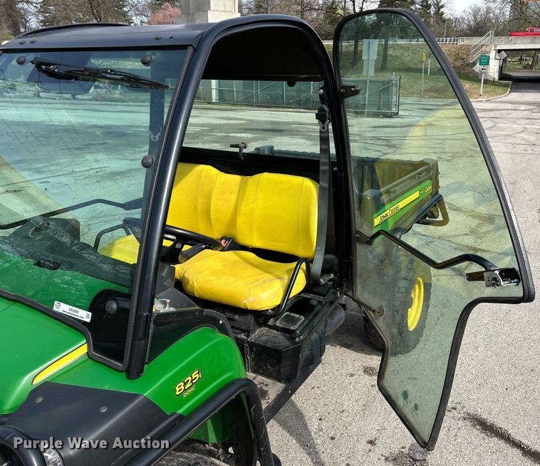 image for item EK4309 2015 John Deere Gator XUV 825i utility vehicle