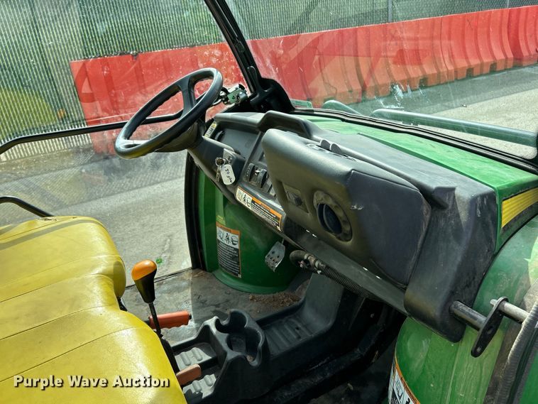 image for item EK4309 2015 John Deere Gator XUV 825i utility vehicle