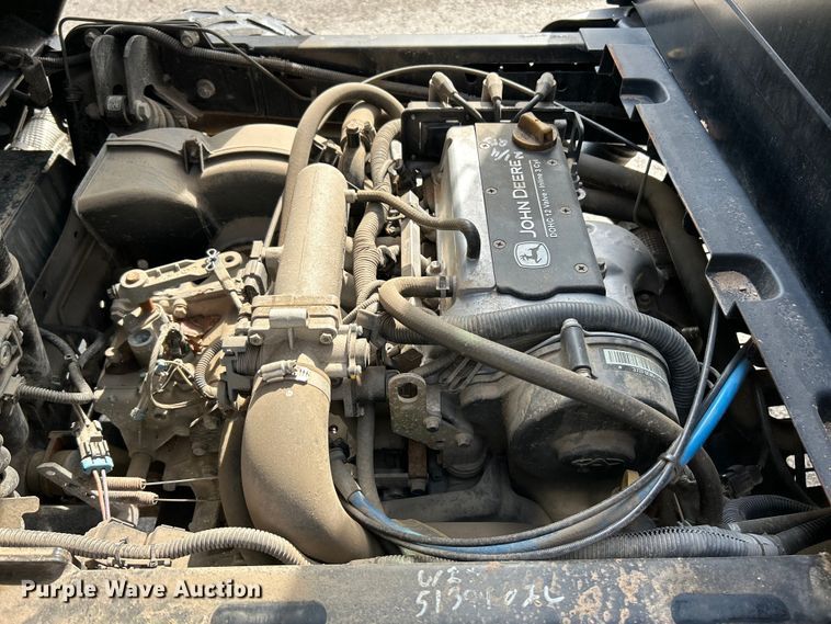 image for item EK4309 2015 John Deere Gator XUV 825i utility vehicle