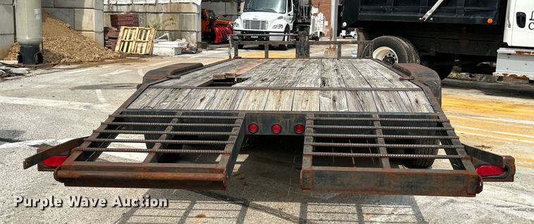 image for item EK4310 2009 Roadrunner  equipment trailer