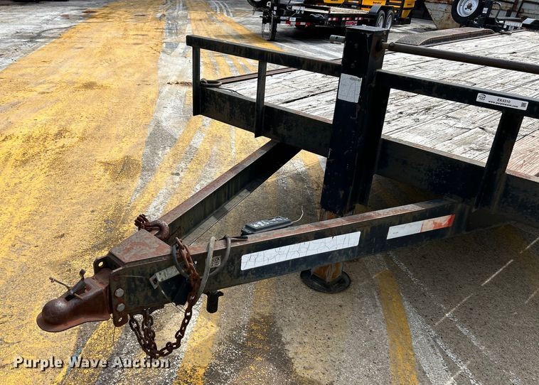 image for item EK4310 2009 Roadrunner  equipment trailer