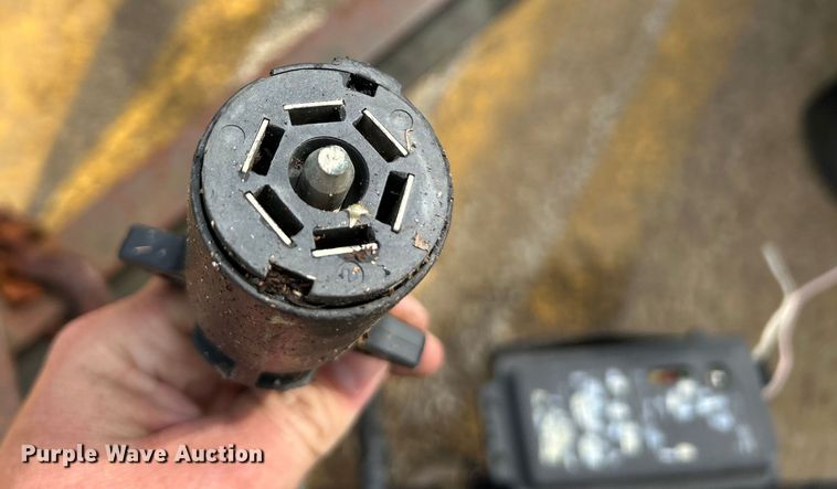 image for item EK4310 2009 Roadrunner  equipment trailer