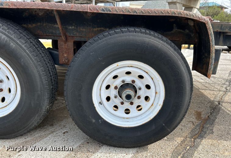 image for item EK4310 2009 Roadrunner  equipment trailer