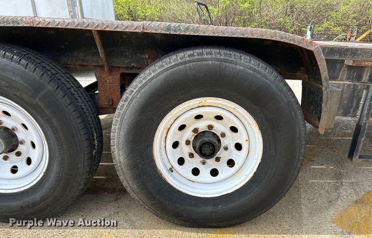 image for item EK4310 2009 Roadrunner  equipment trailer