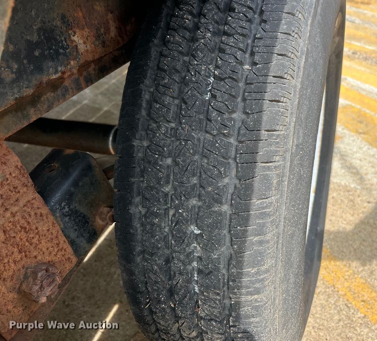 image for item EK4310 2009 Roadrunner  equipment trailer