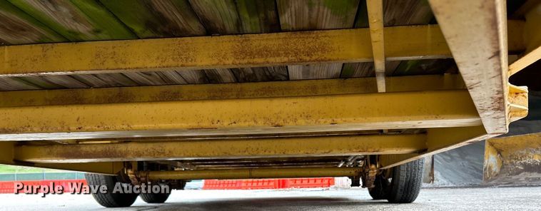 image for item EK4314 2009 Mac-Lander 20TFHWB equipment trailer