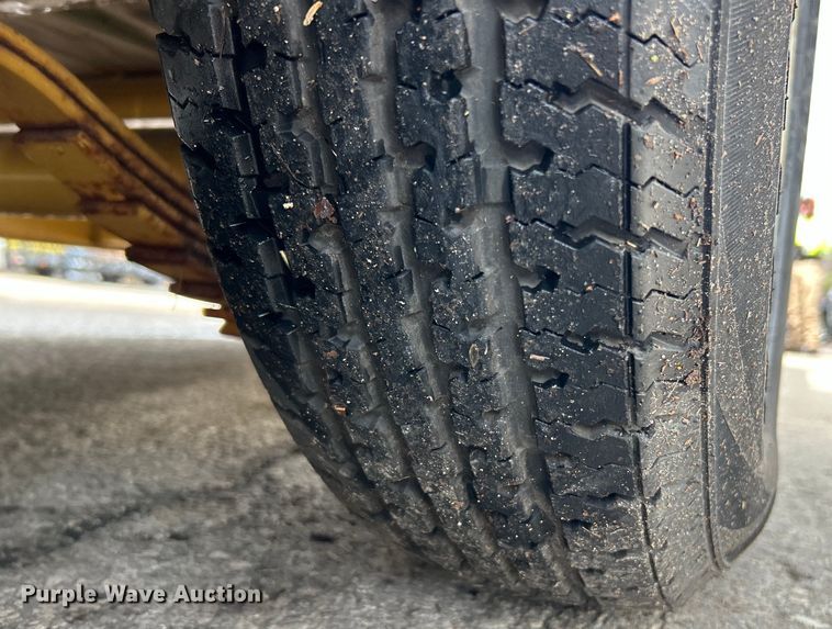 image for item EK4314 2009 Mac-Lander 20TFHWB equipment trailer