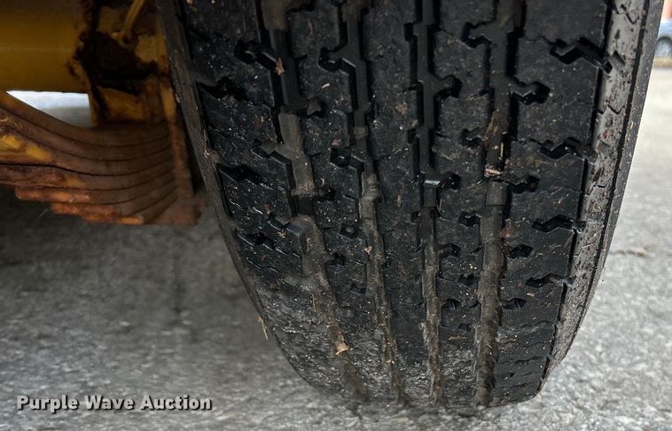 image for item EK4314 2009 Mac-Lander 20TFHWB equipment trailer