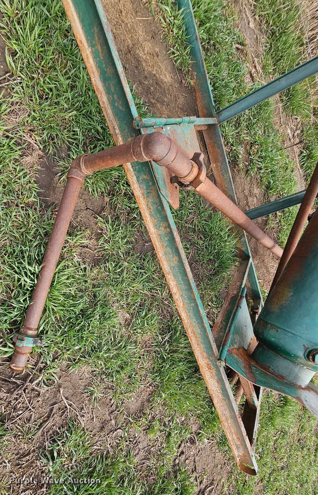 image for item EK5656 Oilfield equipment