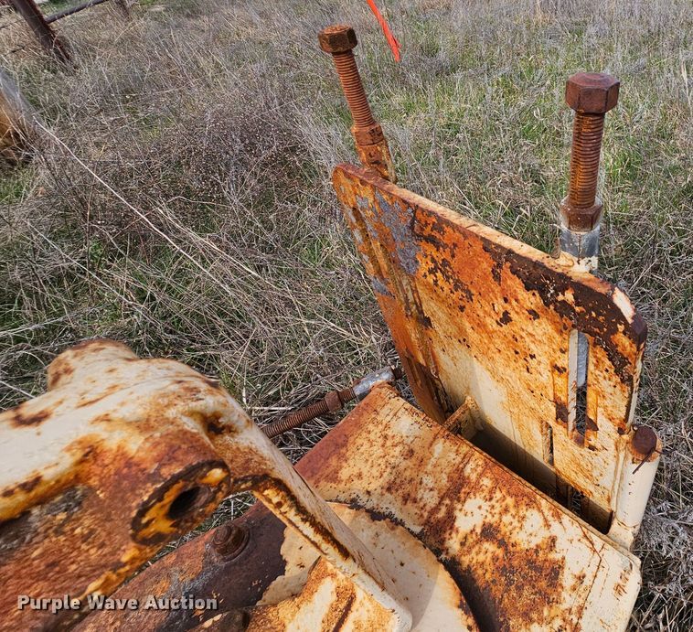 image for item EK5657 Oilfield equipment