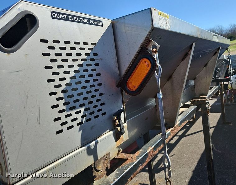 image for item EK5679 Snow removal equipment 