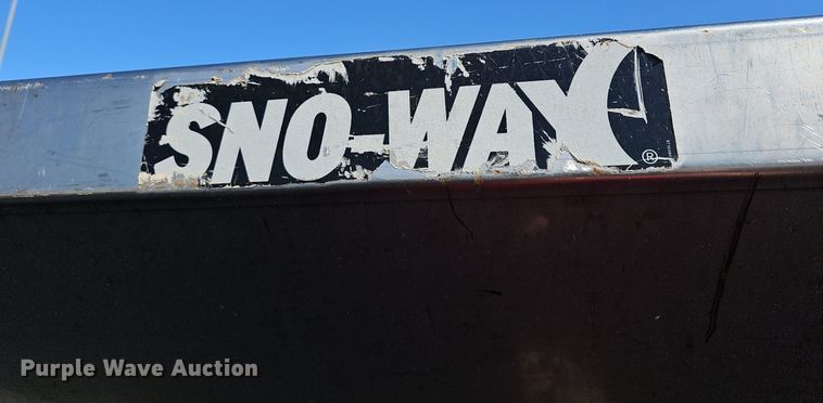 image for item EK5679 Snow removal equipment 