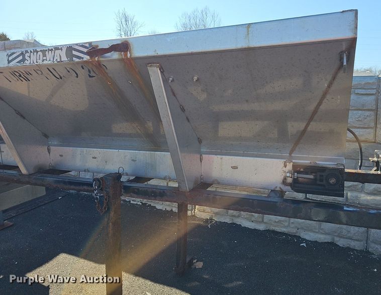 image for item EK5680 Snow removal equipment 