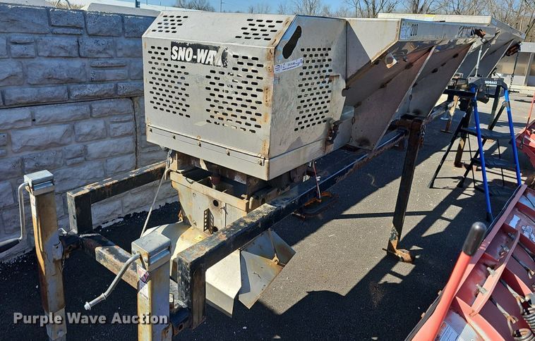 image for item EK5680 Snow removal equipment 