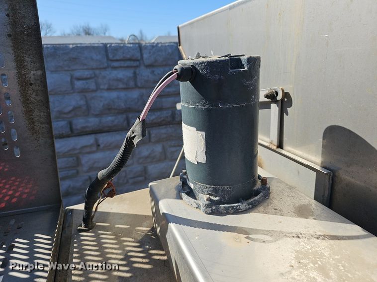 image for item EK5680 Snow removal equipment 