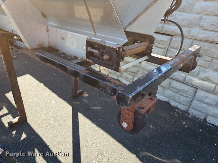 image for item EK5680 Snow removal equipment 